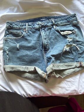 Old Navy Light Blue Distressed Roll-Cuff Denim Shorts